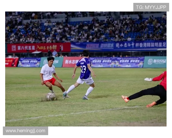 足球明星挑战开瓶盖大赛精彩瞬间引发全球热议与模仿潮流